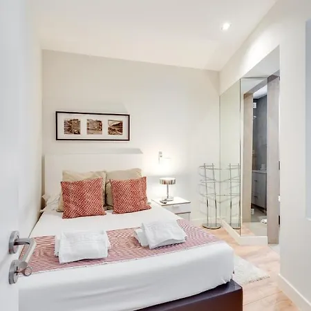 Tiara Downtown By Da'home *