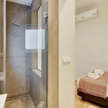 Tiara Downtown By Da'home Apartment *