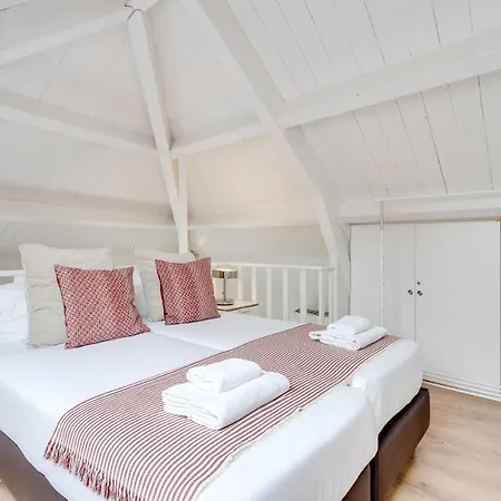 Tiara Downtown By Da'home