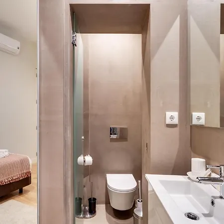 Tiara Downtown By Da'home