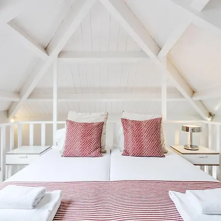 Tiara Downtown By Da'home Apartament *