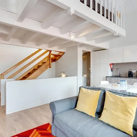 Tiara Downtown By Da'home Apartament