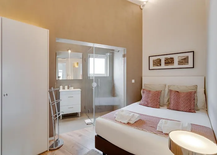 Tiara Downtown By Da'home *